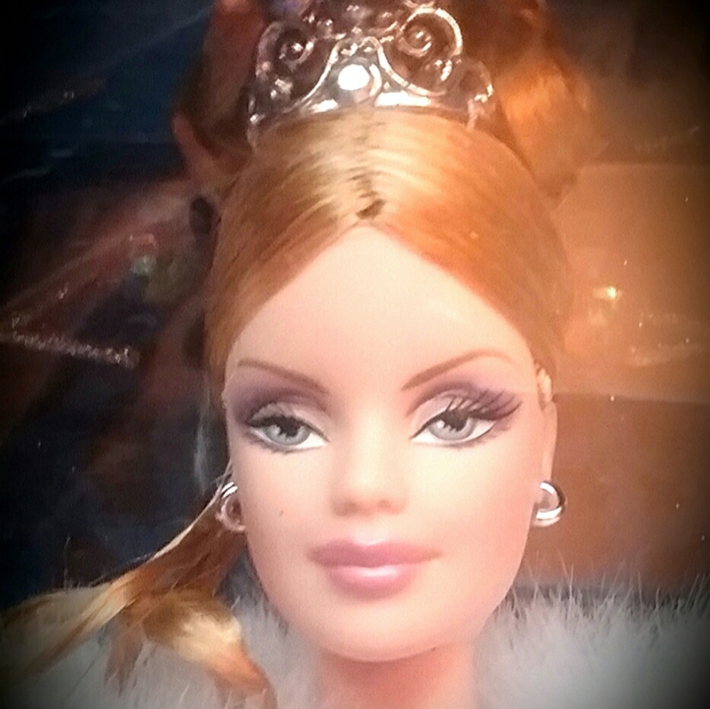 2/$65🔥NIB💙BARBIE💙 Winter Fantasy Holiday Visions Doll